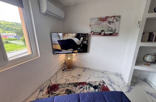 Decazeville Condo | T3 Moderne - Air conditioning - Private parking - Sleeps 4