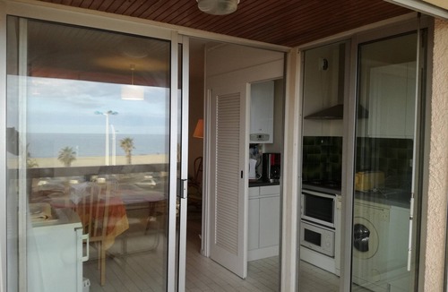 Le Grand Large Apartment | T3 seafront terrace 4 people near downtown private parking