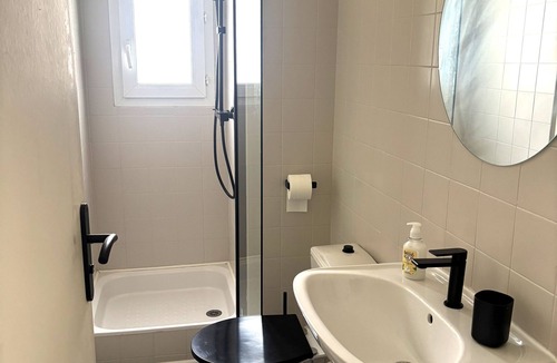 Lambezellec Apartment | Tastefully renovated studio - Opposite Clinique Pasteur - Free parking
