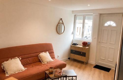 La Rochelle Apartment | TERRA Studio cosy et calme proche du centre avec parking TV et Wifi