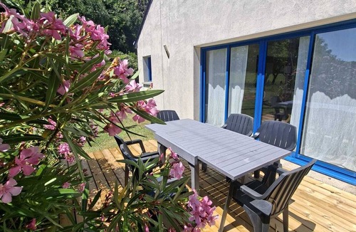 Pluguffan Villa | The Bread Oven. Country house 10mn from Quimper center. 8 pers.
