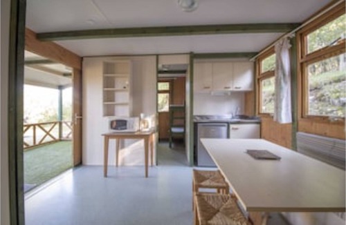 Saint-Chamarand Ski Chalet | The chalets are on a hillside N2