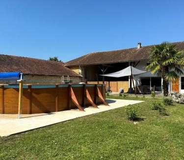 Puyreaux House | The charming private Farmhouse at La Grenouillére