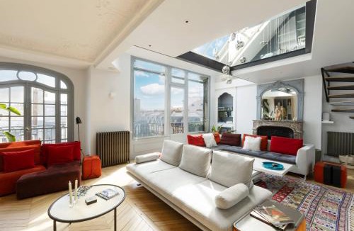 Quartier de la Plaine-de-Monceaux Apartment | The Contemporary Atrium
