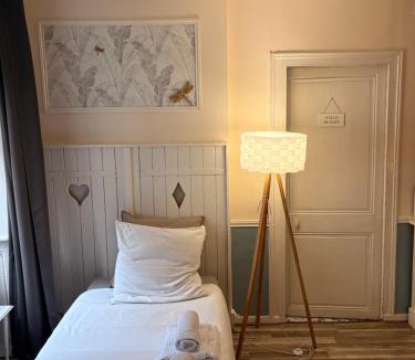 Chateaulin Bed & Breakfast | The LightHouse Chambres à louer