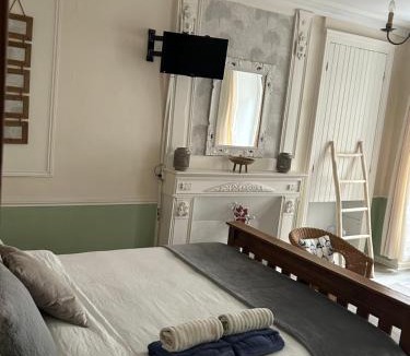 Chateaulin Bed & Breakfast | The LightHouse Chambres à louer