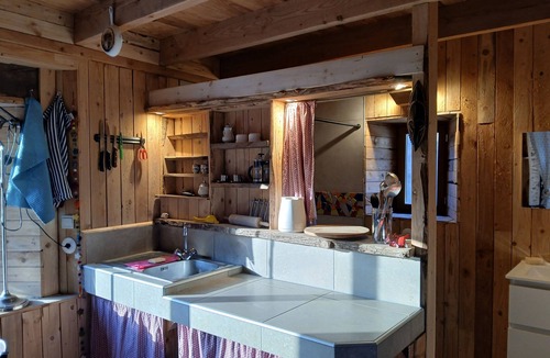 Saint-Sever-du-Moustier House | The maverick's cabin