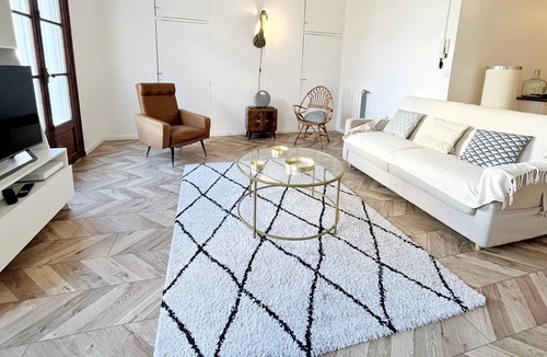 La Real House | THE RIVIERA - T3 Hyper historic center