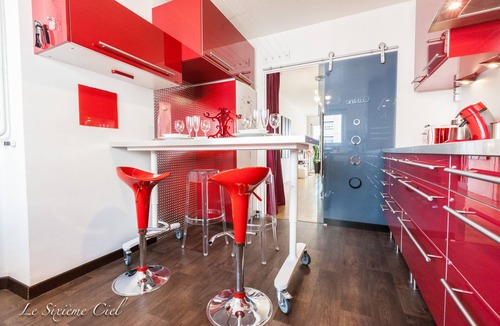 Moliere Vauban Apartment | ★ The Sixième Ciel ★ 70 m² with Balcony & Parking - central LYON ❤️