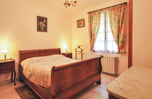 Bauduen House | This villa is located in the middle of a beautiful landscape, in complete tranquility.