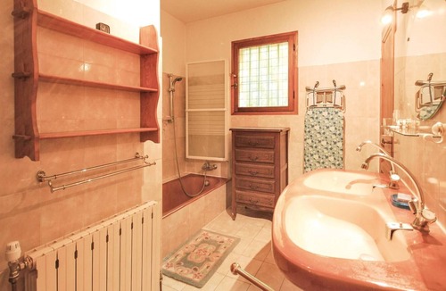 Bauduen House | This villa is located in the middle of a beautiful landscape, in complete tranquility.