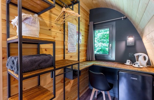 Touet-sur-Var House | Tiny Home 'Le Pod 3' with Mountain View, Wi-Fi and Air Conditioning