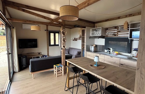Calcatoggio Ski Chalet | Tiny House 1