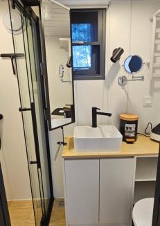Cadenet Cabin | Tiny house avec jacuzzi