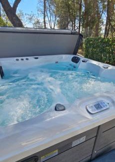 Cadenet Cabin | Tiny house avec jacuzzi