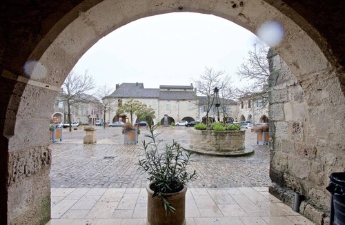Castelsagrat House | Très Spacieuse et Accueillante Maison de 120 m2 Entre Lauzerte et Auvillar