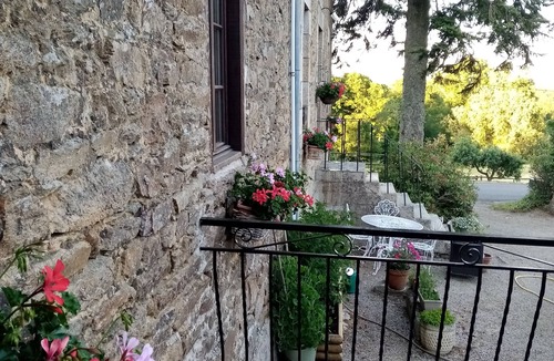 Plouguenast House | Tranquil Rurally Located Old Former Farmhouse with Private Garden & Sun Terrace