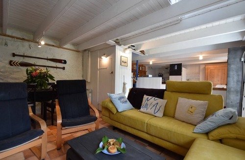 Cleden-Cap-Sizun House | Tranquil Stay Near Audierne