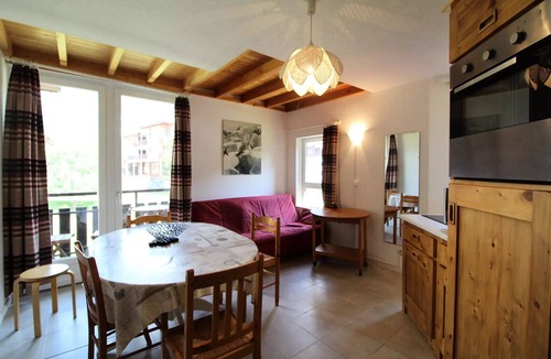 Lanslevillard Apartment | Triade Residence - 2 Rooms for 5 People