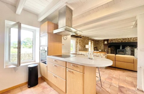 Ploeven Villa | Ty Anquer House – Spacious Family Home with Garden, 2 km from Beaches