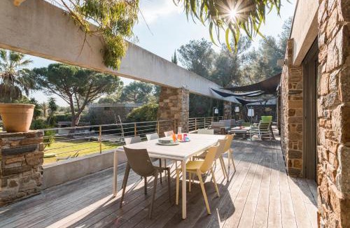 Cap Benat Villa | Ubuntu, villa d'architecte, classée 5 étoiles, vue mer, plage à 250m, tennis
