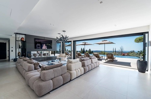 Chateauneuf-Grasse House | Unrivaled Modern Architect Luxury Villa. Just Moments from Cannes