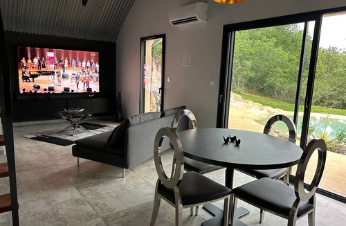 Cazillac Cabin | V.i.p Refuge