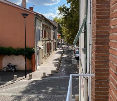 Valence Apartment | V3 Studio tout confort plein centre 5 min Golfech