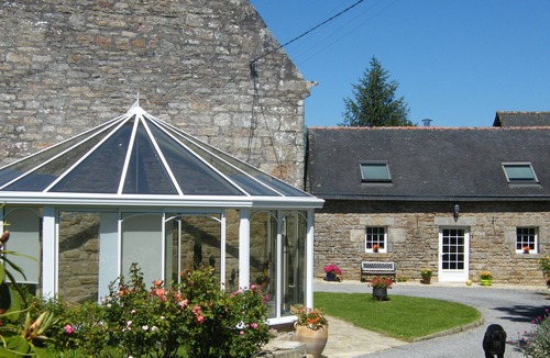 Scaer House | Vacation accommodation "Les Gîtes du Menhir"