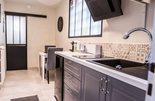 Bain-de-Bretagne House | Vacation rental for 2 people with a private in-ground spa and a shared heated pool