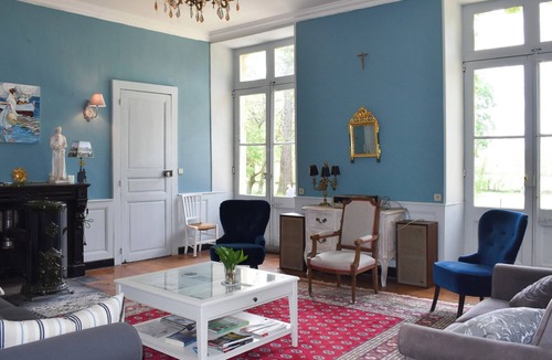 Flavin Other | Vacations at Château de Briane in a familiar and relaxing setting!