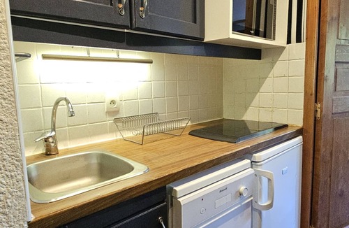 Les Varcins Apartment | Val Thorens - Ski In/Out - 4 Beds Flat (C-E19)
