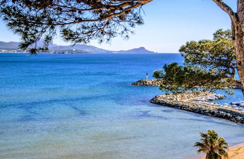 Saint-Aygulf Hotel | Van der Valk Hotel Le Catalogne Saint Aygulf