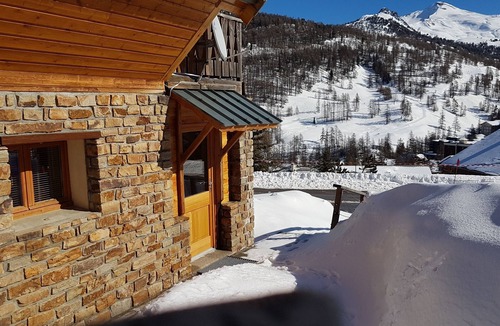 Les Claux Ski Chalet | VARS LES CLAUX - LOWER CHALET 45m² ON THE SLOPES