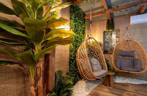 Chavanay Apartment | Vert ailleurs - Jungle room