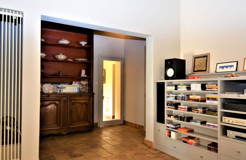 Graveson House | Very nice air-conditioned farmhouse with private pool.