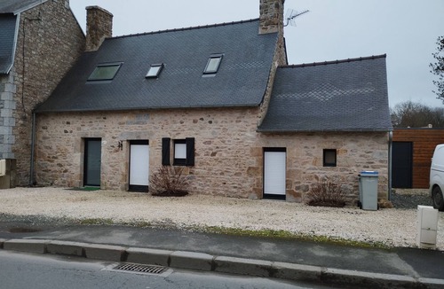 Guingamp Villa | Very pretty stone house ideally located between land and sea