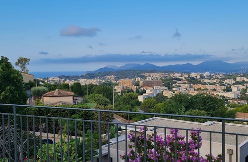 Mougins Apartment | Villa Appartment 100m², Mougins, incredible view, superb indoor pool