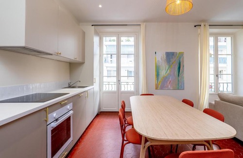 Prado - Republique Apartment | Villa CANA