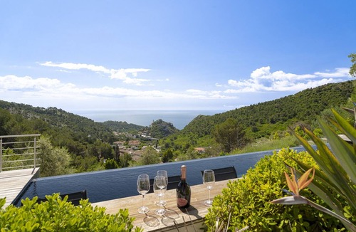Eze Villa | Villa Clara
