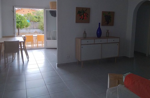 Les Arenes Villa | Villa d'Isa, 80 m2 house, air-conditioned, 2 bedrooms, Wi-Fi, 300 meters from the sea