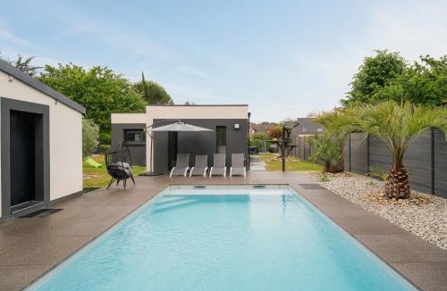 Bruz Villa | Villa de standing piscine 10 pers