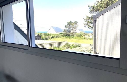Plouescat House | VILLA DES LILAS - small sea view. 50m from the beach