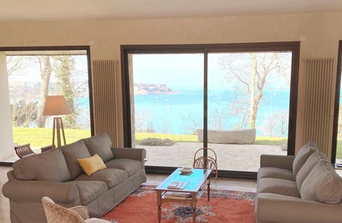 La Cite Villa | Villa Emerald