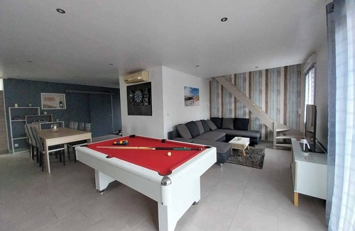 Bourcefranc-le-Chapus Villa | Villa for 8-10 people by the sea
