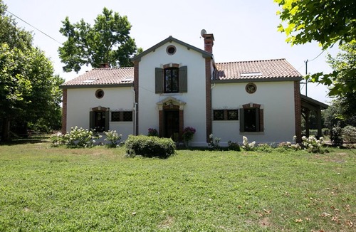 Saint-Vincent-de-Tyrosse Villa | Villa with pool in tranquil setting - 8 guests
