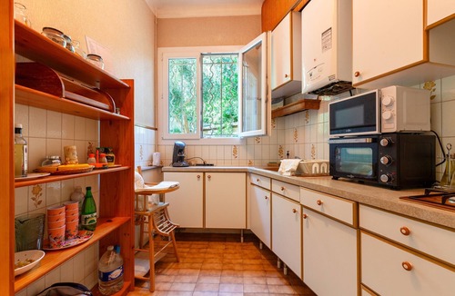 7th Arrondissement House | Villa Granier with Private Terrace, Private Garden, and Wi-Fi