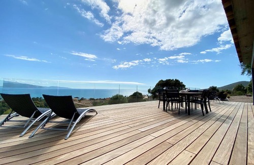 Sagone Villa | Villa haut de gamme avec splendide vue mer et piscine, passage secret à découvrir