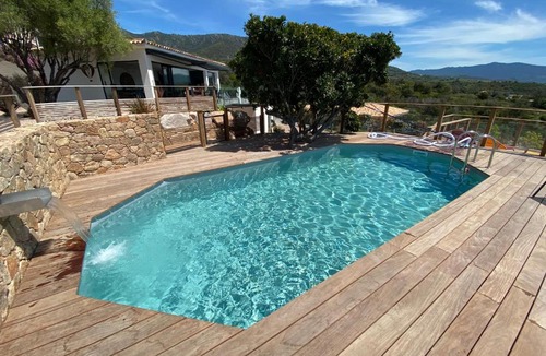 Sagone Villa | Villa haut de gamme avec splendide vue mer et piscine, passage secret à découvrir