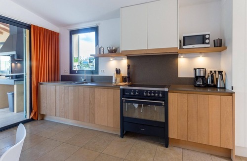 Malaucene Villa | Villa in Malaucène with Mont Ventoux Views